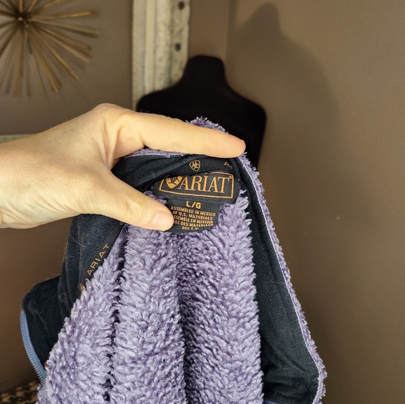 Purple Ariat Women's Fleece Jacket Size Large - Picture 3 of 10